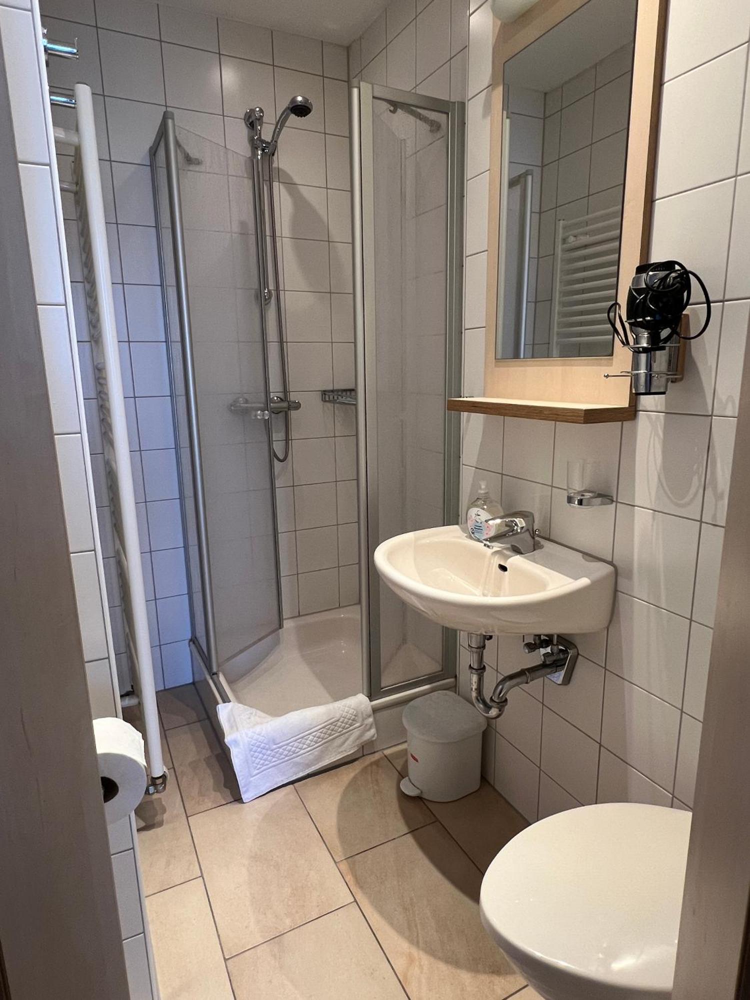 Hotel Pfaelzer Hof Enkenbach-Alsenborn 外观 照片